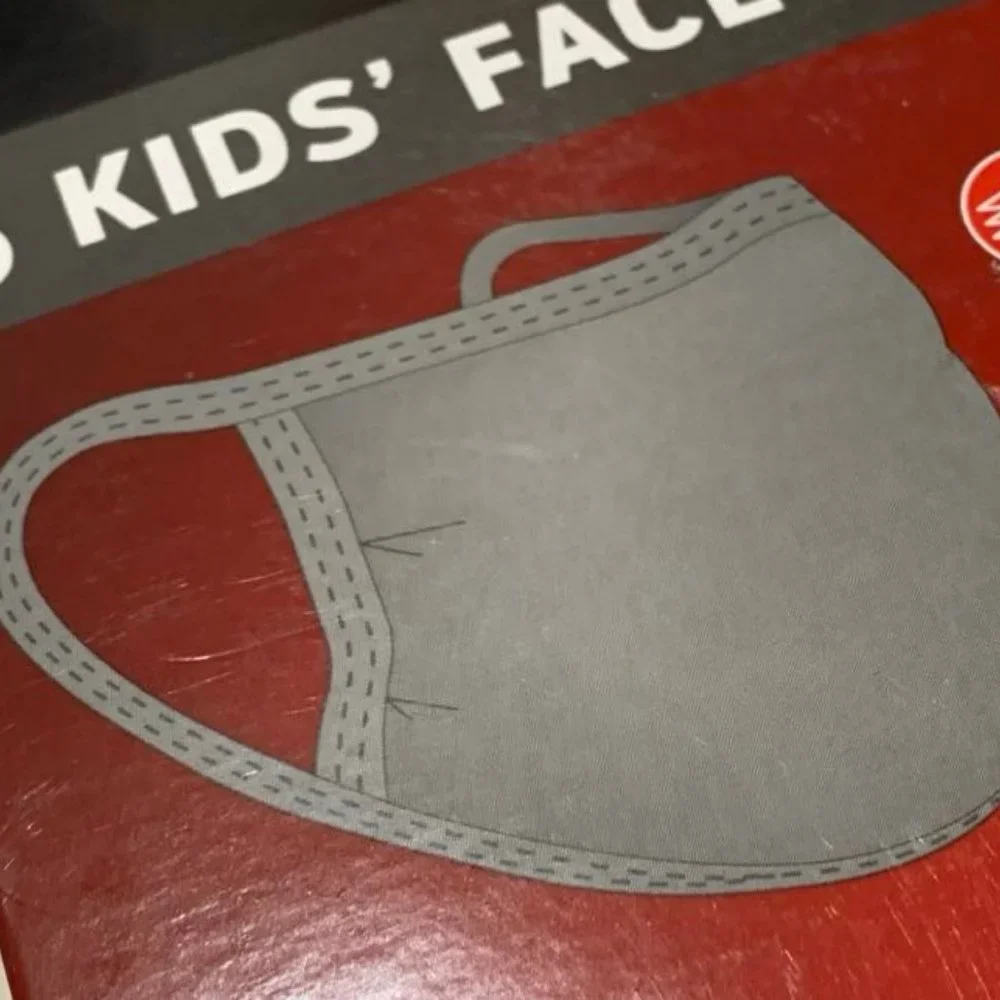 New 8 ct Hanes Kids Cloth Face Masks Washable Reusable Age 5-12 Gray & Blue